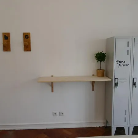 Hostel Lisbon Forever *